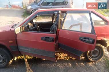 Хэтчбек ВАЗ 2109 1992 в 