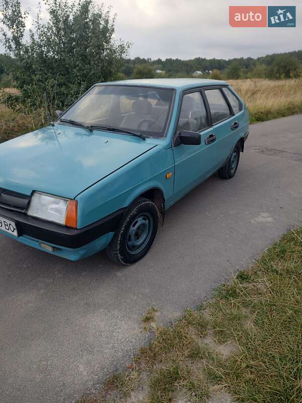 Хэтчбек ВАЗ / Lada 2109 1990 в Ивано-Франковске