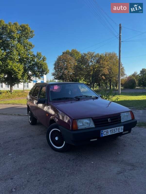 Хэтчбек ВАЗ / Lada 2109 2001 в Чернигове