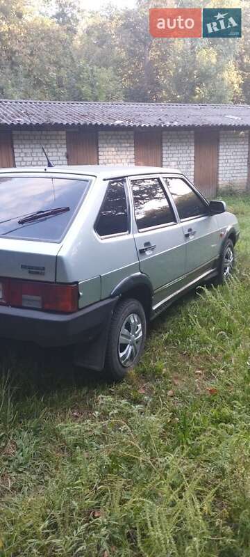 Хэтчбек ВАЗ / Lada 2109 2003 в Прилуках