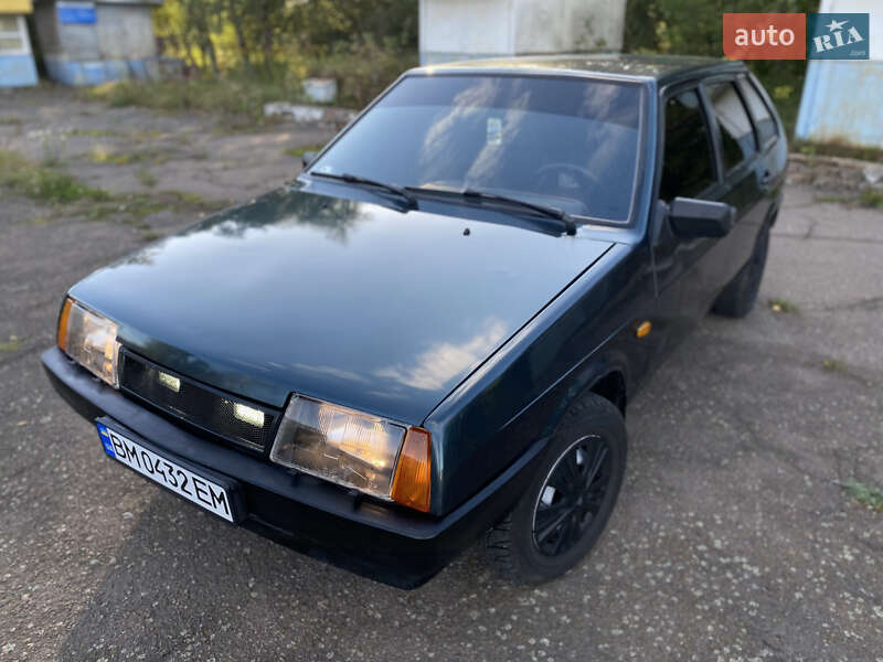 Хэтчбек ВАЗ / Lada 2109 2005 в Мирополе