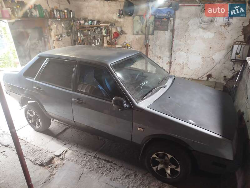 Хэтчбек ВАЗ / Lada 2109 1992 в Херсоне