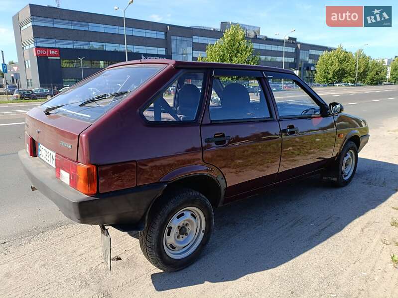 Хэтчбек ВАЗ / Lada 2109 2006 в Львове