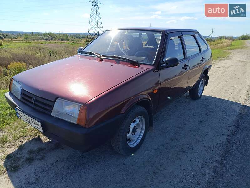 Хэтчбек ВАЗ / Lada 2109 2006 в Львове
