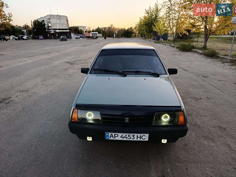 Хэтчбек ВАЗ / Lada 2109 2008 в Новониколаевке