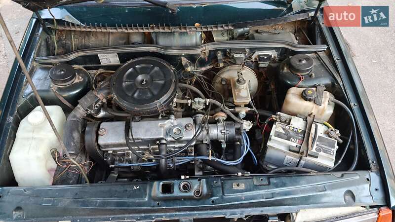 Хэтчбек ВАЗ / Lada 2109 2001 в Чернигове