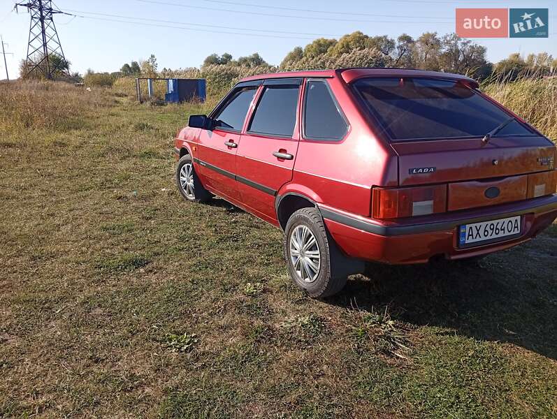 Хэтчбек ВАЗ / Lada 2109 1998 в Харькове