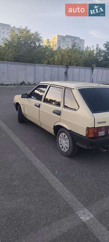 Хэтчбек ВАЗ / Lada 2109 1997 в Харькове фото 2 Хэтчбек ВАЗ / Lada 2109 1997 в Харькове