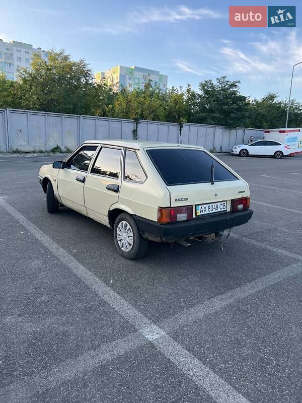 Хэтчбек ВАЗ / Lada 2109 1997 в Харькове фото 8 Хэтчбек ВАЗ / Lada 2109 1997 в Харькове