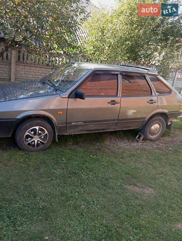 Хетчбек ВАЗ / Lada 2109 2002 в Кіцмані