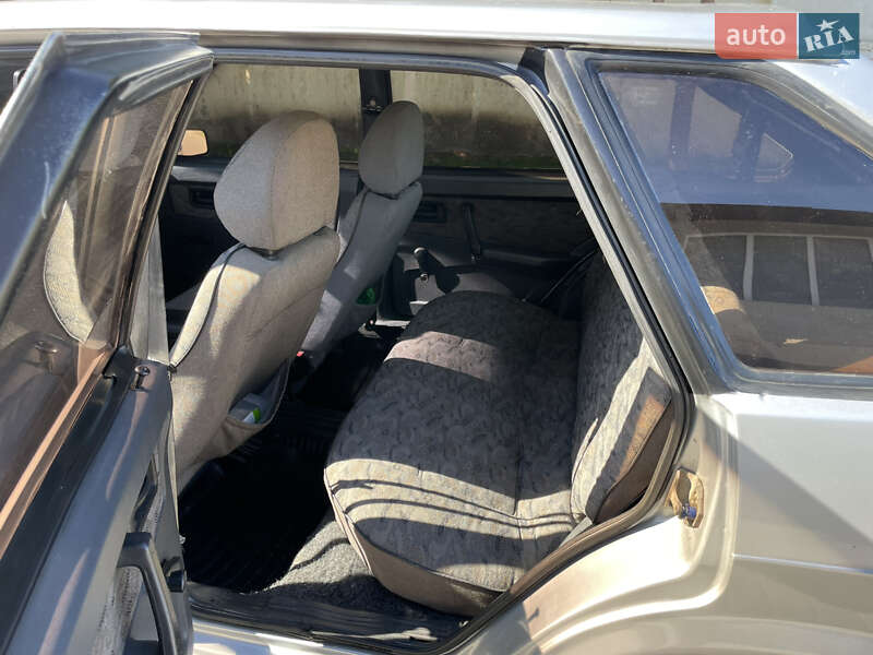 Хэтчбек ВАЗ / Lada 2109 2002 в Теофиполе