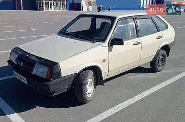 Хэтчбек ВАЗ 2109 1988 в 