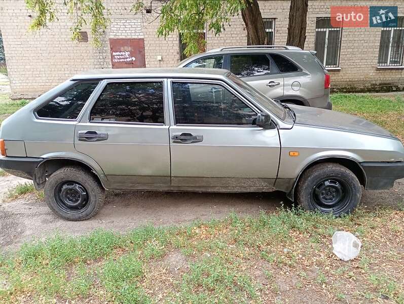 Хэтчбек ВАЗ / Lada 2109 1993 в Павлограде