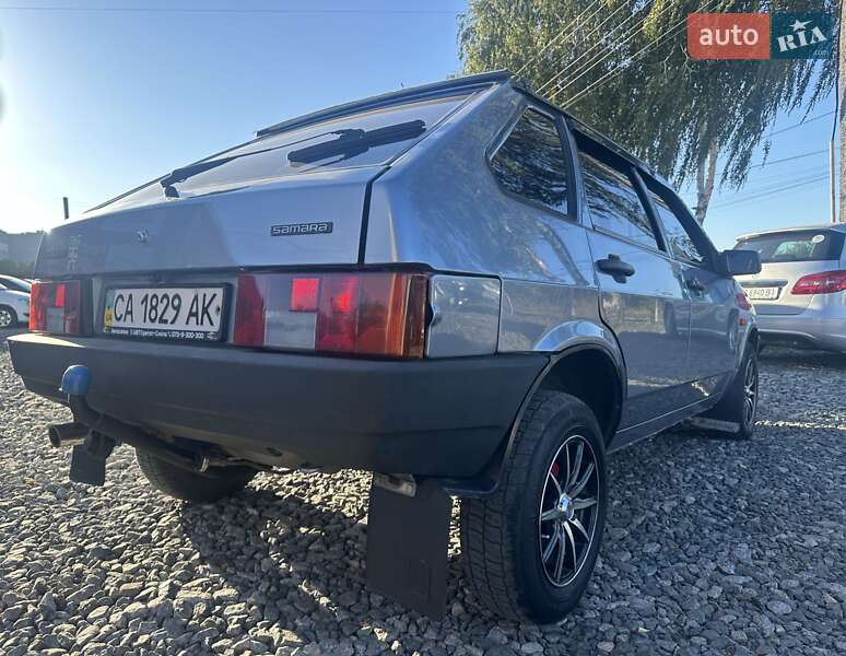 Хэтчбек ВАЗ / Lada 2109 2006 в Смеле