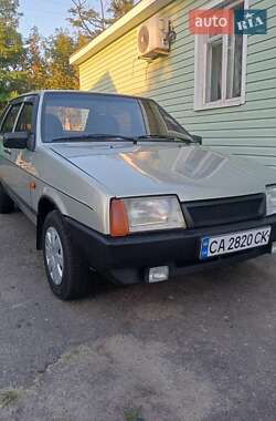 Хэтчбек ВАЗ 2109 2007 в 