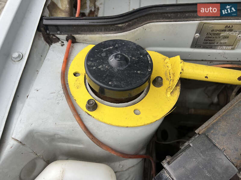 Хэтчбек ВАЗ / Lada 2109 1990 в Одессе фото 15 Хэтчбек ВАЗ / Lada 2109 1990 в Одессе