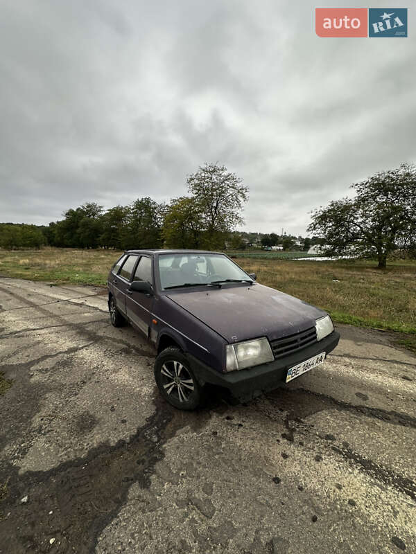 Хетчбек ВАЗ / Lada 2109 1998 в Миколаєві