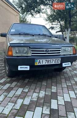 Хэтчбек ВАЗ 2109 1999 в  Хэтчбек ВАЗ 2109 1999 в