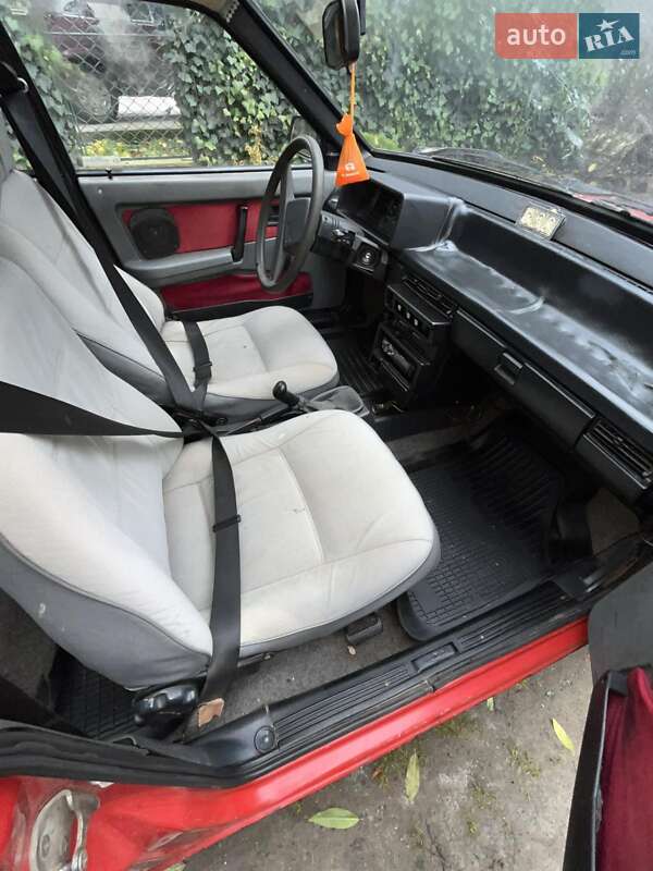 Хетчбек ВАЗ / Lada 2109 1990 в Дубні фото 3 Хетчбек ВАЗ / Lada 2109 1990 в Дубні