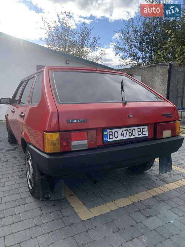 Хэтчбек ВАЗ / Lada 2109 1995 в Зборове