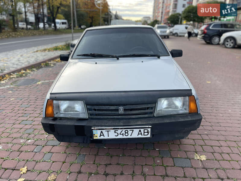 Хэтчбек ВАЗ / Lada 2109 2005 в Ивано-Франковске