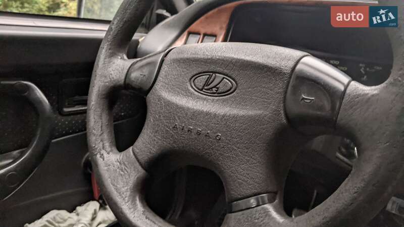 Хэтчбек ВАЗ / Lada 2109 1998 в Ровно