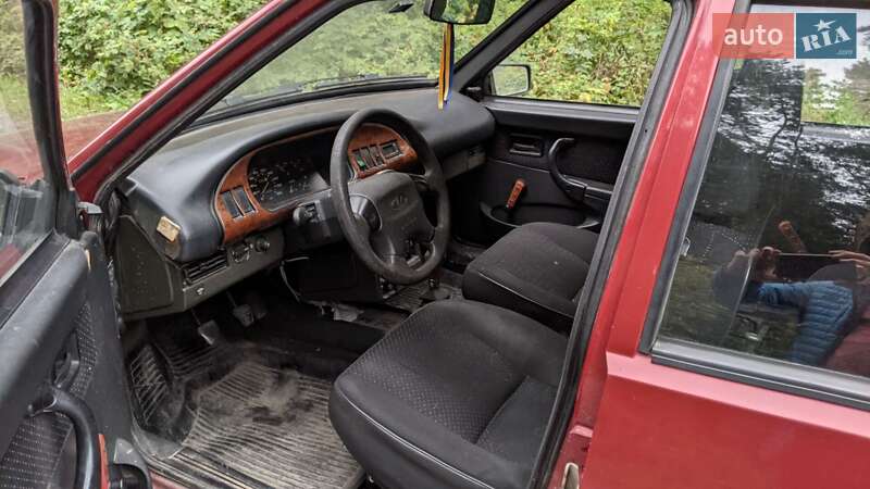 Хэтчбек ВАЗ / Lada 2109 1998 в Ровно