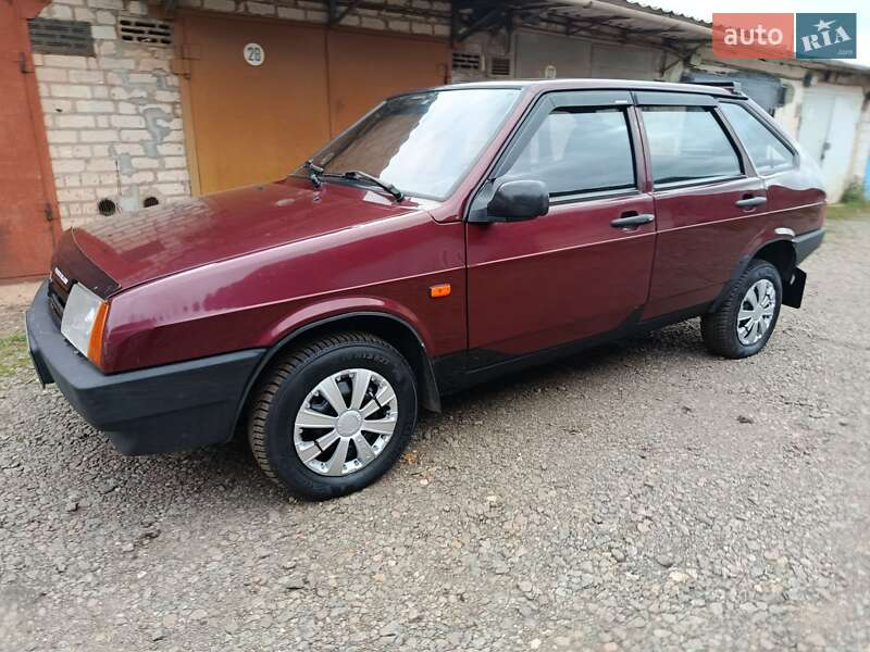 Хэтчбек ВАЗ / Lada 2109 2006 в Кривом Роге