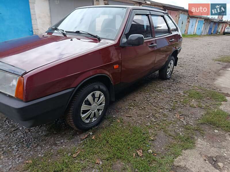 Хэтчбек ВАЗ / Lada 2109 2006 в Кривом Роге