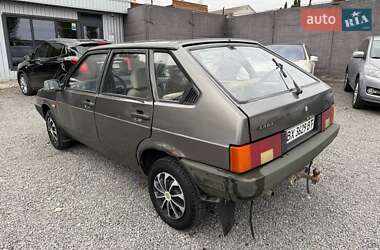 Хэтчбек ВАЗ 2109 1990 в 