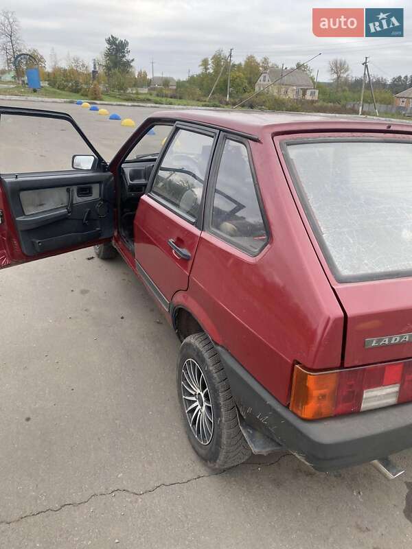 Хэтчбек ВАЗ / Lada 2109 1992 в Кропивницком