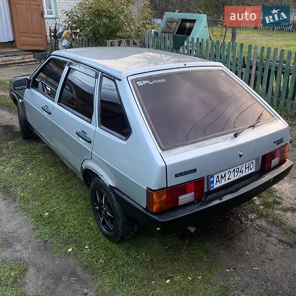 Хэтчбек ВАЗ / Lada 2109 1998 в Житомире фото 5 Хэтчбек ВАЗ / Lada 2109 1998 в Житомире