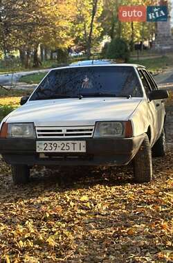 Хетчбек ВАЗ / Lada 2109 1993 в Зборові