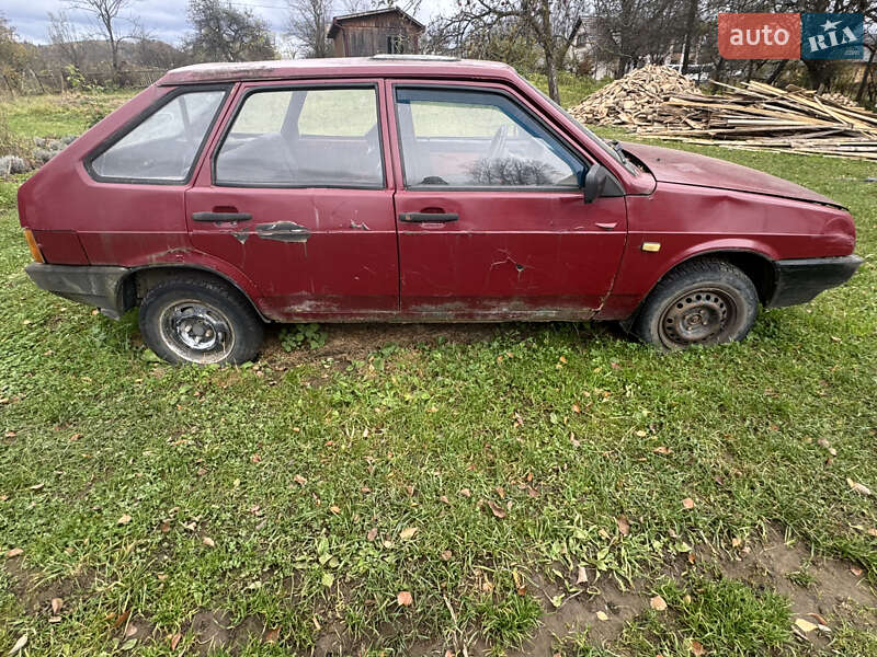 Хэтчбек ВАЗ / Lada 2109 1992 в Коломые
