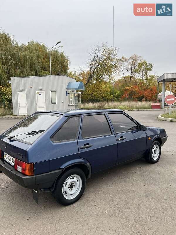 Хетчбек ВАЗ / Lada 2109 2004 в Мукачевому