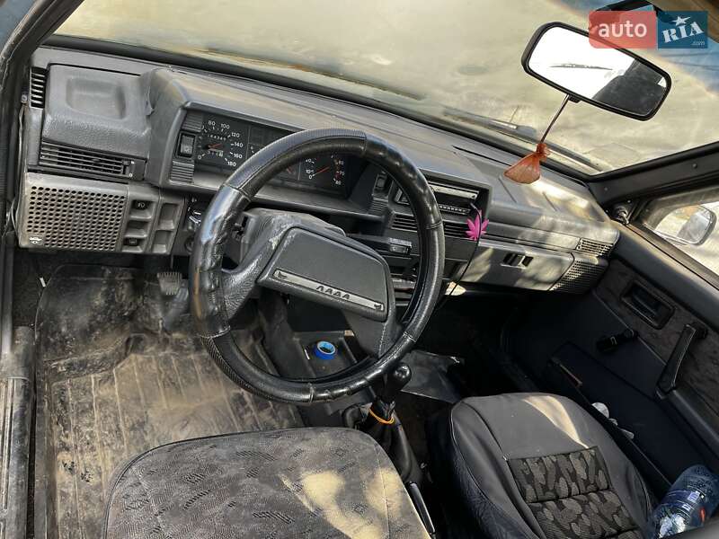 Хэтчбек ВАЗ / Lada 2109 2003 в Змиеве фото 5 Хэтчбек ВАЗ / Lada 2109 2003 в Змиеве