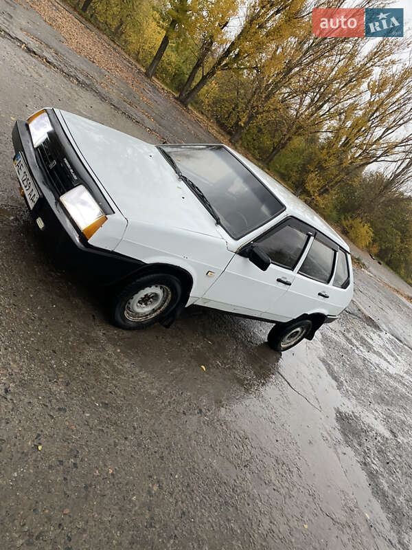 Хетчбек ВАЗ / Lada 2109 1989 в Кривому Розі фото 6 Хетчбек ВАЗ / Lada 2109 1989 в Кривому Розі