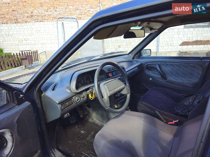 Хэтчбек ВАЗ / Lada 2109 1998 в Новом Роздоле