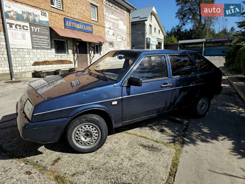 Хэтчбек ВАЗ / Lada 2109 1998 в Новом Роздоле