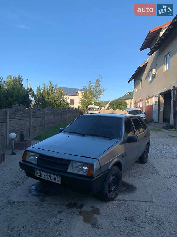 Хэтчбек ВАЗ / Lada 2109 1991 в Ивано-Франковске фото 3 Хэтчбек ВАЗ / Lada 2109 1991 в Ивано-Франковске