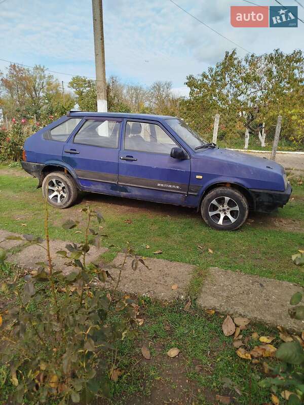 Хэтчбек ВАЗ / Lada 2109 1993 в Очакове
