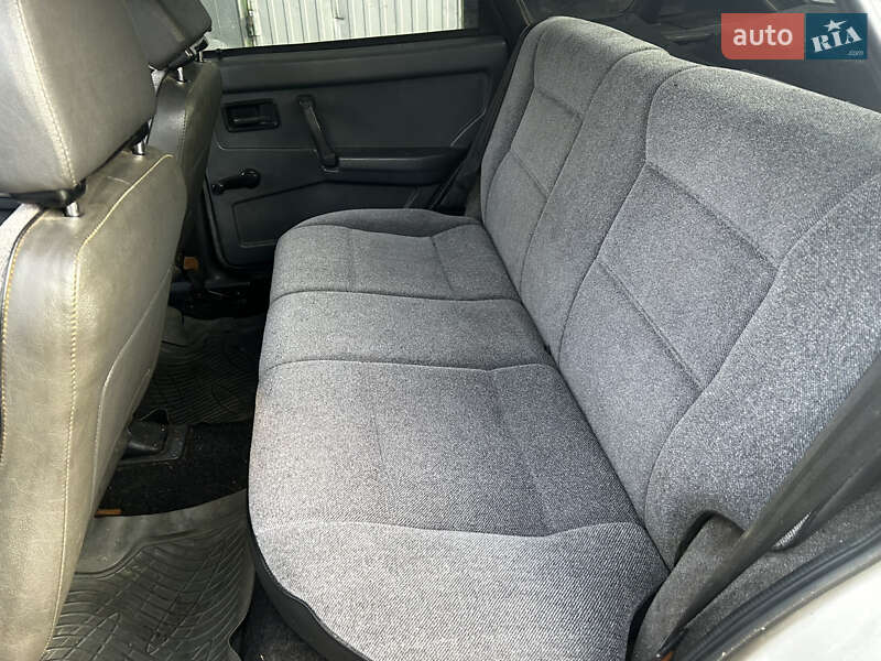 Хетчбек ВАЗ / Lada 2109 1989 в Львові фото 11 Хетчбек ВАЗ / Lada 2109 1989 в Львові