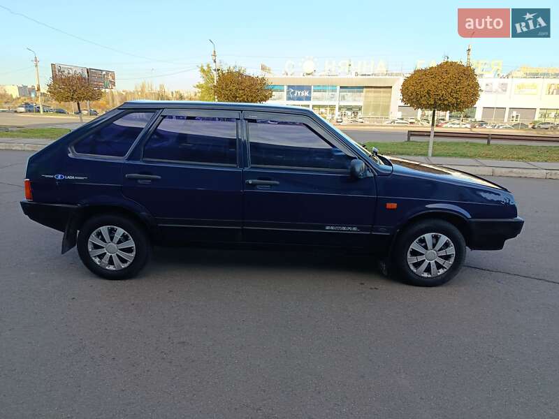 Хэтчбек ВАЗ / Lada 2109 2006 в Кривом Роге