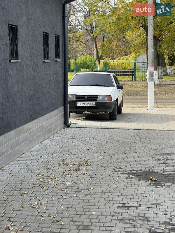 Хетчбек ВАЗ / Lada 2109 1988 в Ширяєвому