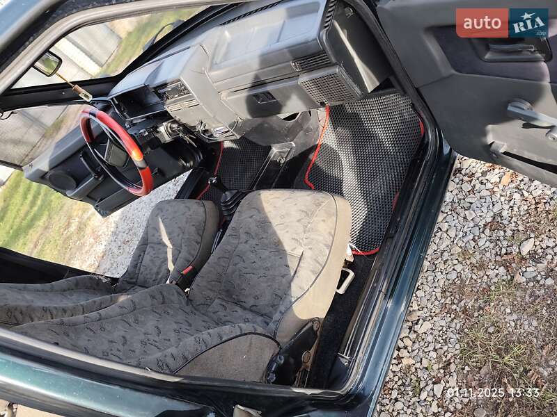 Хэтчбек ВАЗ / Lada 2109 2003 в Черновцах фото 17 Хэтчбек ВАЗ / Lada 2109 2003 в Черновцах