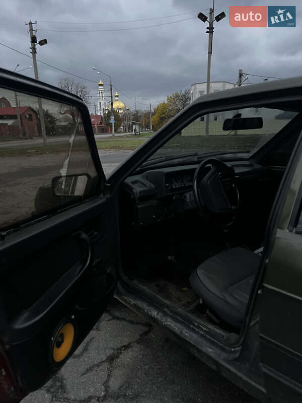 Хэтчбек ВАЗ / Lada 2109 2003 в Харькове фото 4 Хэтчбек ВАЗ / Lada 2109 2003 в Харькове