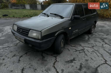 Хетчбек ВАЗ 2109 2003 в Харкові