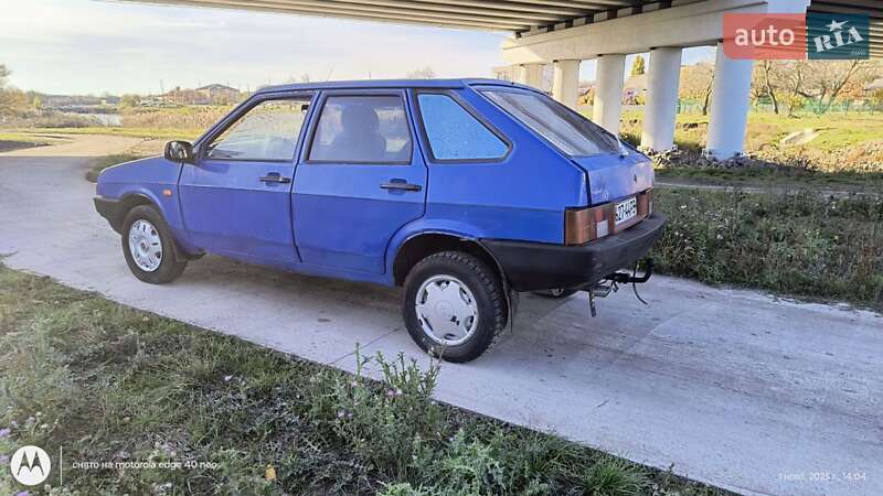 Хетчбек ВАЗ / Lada 2109 1992 в Вознесенську фото 5 Хетчбек ВАЗ / Lada 2109 1992 в Вознесенську
