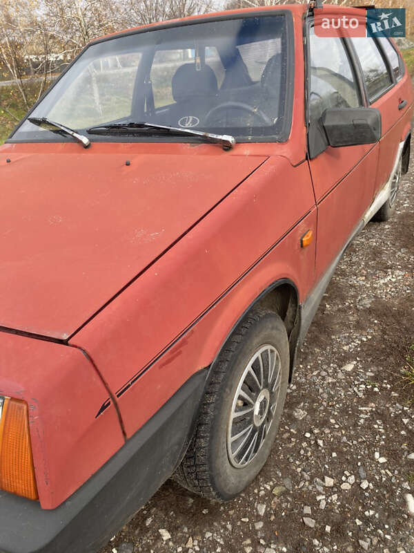 Хэтчбек ВАЗ / Lada 2109 1989 в Чутове