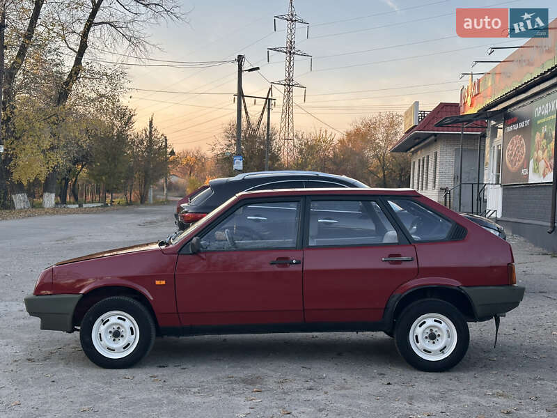 Хэтчбек ВАЗ / Lada 2109 1990 в Запорожье фото 2 Хэтчбек ВАЗ / Lada 2109 1990 в Запорожье